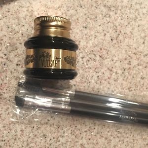 Pretty vulgar gel eyeliner and brush set!
